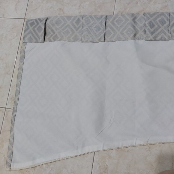 Decorative Window Valance 1 Piece Beautiful Design Color - Picture 7 of 12